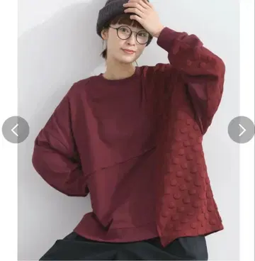 Lupilien 도트 자카드 x 쭈리 맨투맨 비대칭 풀오버