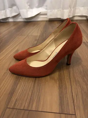 새상품급 Spick&Span 스웨이드 펌프스 37