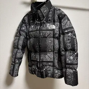 THE NORTH FACE 반다나 패턴 다운 자켓