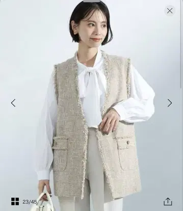 그린 라벨 릴랙싱 베이지 트위드 베스트