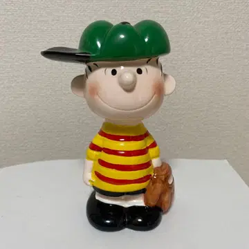 피넛 저금통