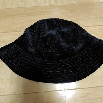 [ 새상품급 ] INTERIM 블랙 버킷햇 코듀로이 프리 사이즈