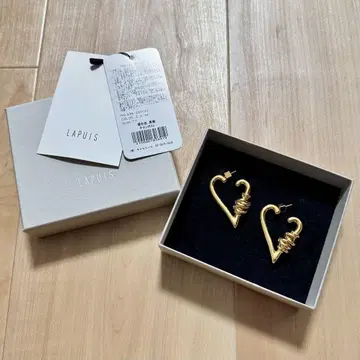 LAPUIS 골드 하트 모티브 귀걸이
