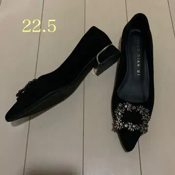 새상품급 스틸레토 펌프스 플랫 스웨이드 22.5cm 블랙
