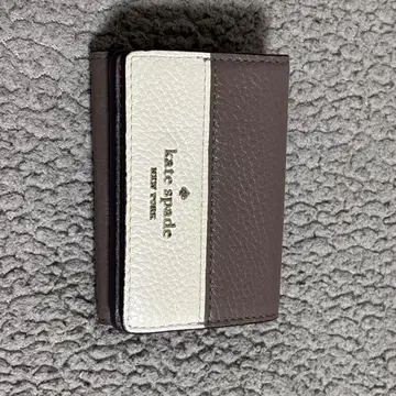 kate spade 3단 폴더형 지갑 브라운 x 화이트 x 와인 레드