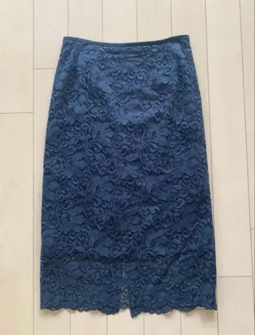 ROPE 레이스 타이트 스커트 네이비