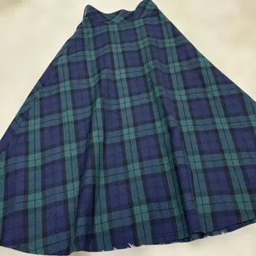 새상품급 BLUE LABEL CRESTBIREDGE 체크 롱 스커트 38