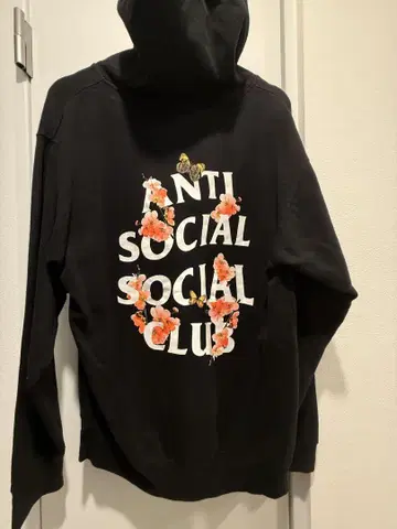 ANTI SOCIAL SOCIAL CLUB 후드티 블랙