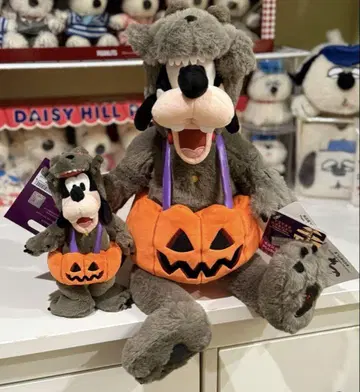 상하이 디즈니 할로윈 한정판 구피 봉제 인형과 키링 (2개 세트)