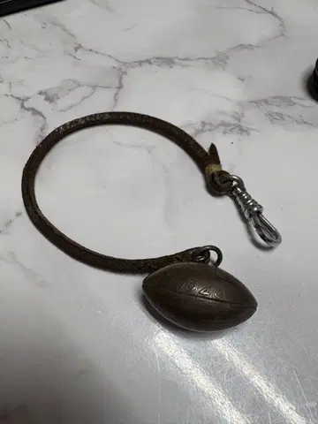 1946년 럭비 풋볼 입체 빈티지 참 실버 플레이