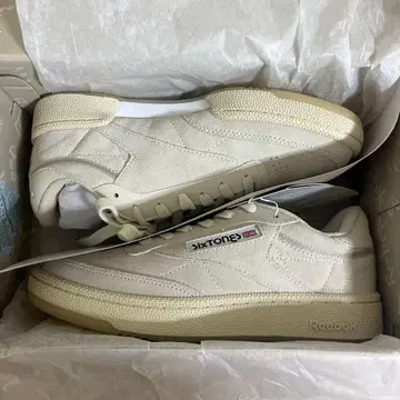 SixTONES 스니커즈 Reebok 클럽 C 85 23.5 새상품