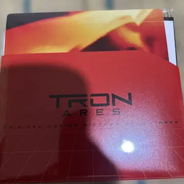 나인 인치 네일즈 TRON 일본 국내반