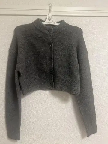 ZARA 그레이 크롭 가디건