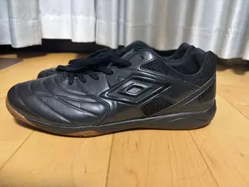 umbro 풋살화 액셀러레이터 사라 27cm