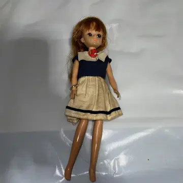[레트로] 리카짱 인형 네이비와 베이지 드레스