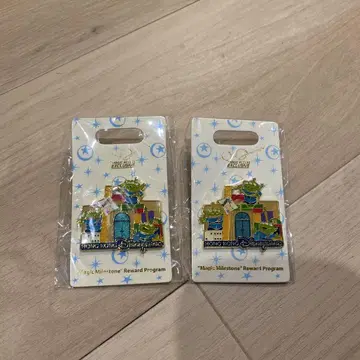 홍콩 디즈니랜드 매직 액세스 한정판 핀 배지 2개 세트