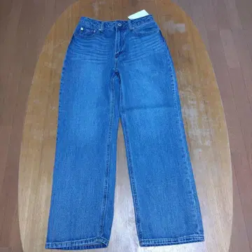 새상품 여성용 데님 UNITED ARROWS 스트레이트 데님
