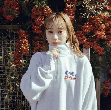 맥주와 사우나 / 속기모 하프 지퍼 맨투맨 / L 사이즈 / 옅은 그레이