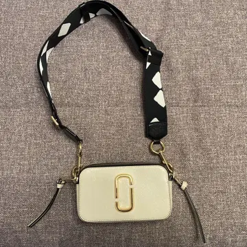 [ 새상품급 ] MARC JACOBS 숄더백 화이트 카메라백