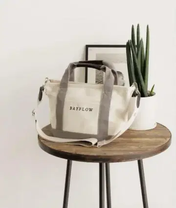 BAYFLOW 아이보리 그레이 숄더백