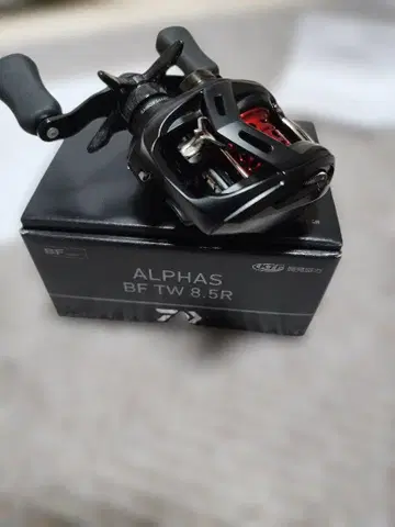 25ALPHAS BF TW 8.5R 베이트 낚시릴