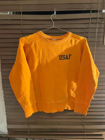 USAF 로고 오렌지 맨투맨 M