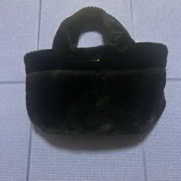 블랙 퍼 토트백 모프모프 y2k
