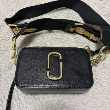 블랙 가죽 숄더백