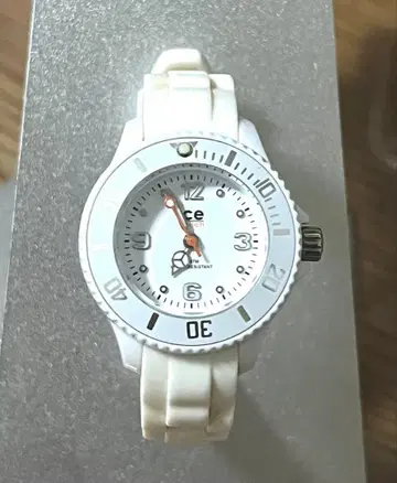 ICE WATCH 아이스워치 회전 베젤 고무 벨트 화이트