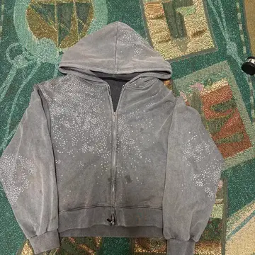 큐빅 후드티 DND4DES