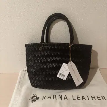 KARNA LEATHER Braided Tote Small 블랙
