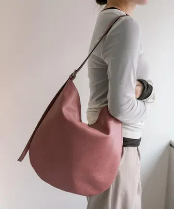 새상품급 이아파피요네 카와카와 콜라보 숄더백