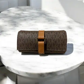 새상품급! MICHAEL KORS 주얼리 케이스 롤 타입 모노그램
