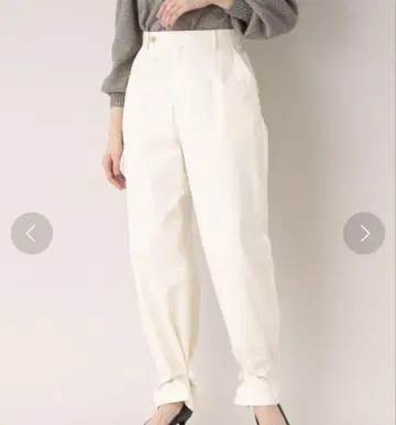 언타이틀 밑단 벨티드 디자인 치노 팬츠 슬림 실루엣 2 화이트