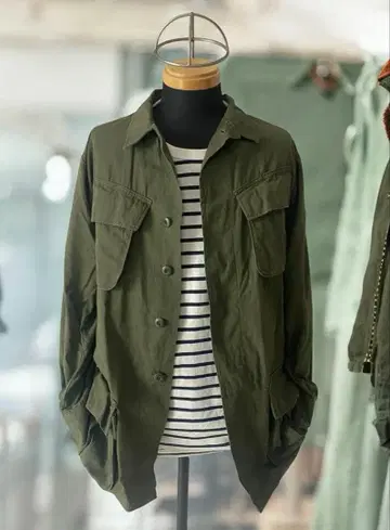 U.S Army jungle fatigue jacket S Long5th