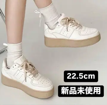 여성용 스니커즈 통굽 귀여운 22.5cm 미사용 새상품 익명 배송
