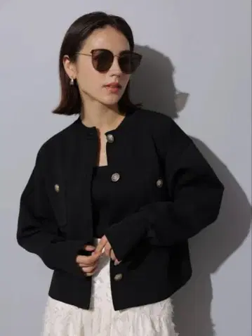 아르페쥬 스토리 골드 버튼 니트 자켓