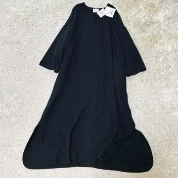 유니 미사용 택 포함 V넥 와이드 롱 원피스 코튼 혼방 니트 원단 블랙