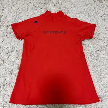 DESCENTE 여성용 골프 셔츠 레드