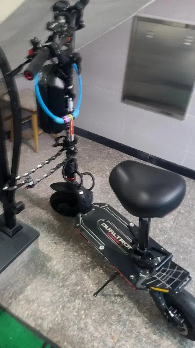 Dualtron Spyder electric scooter 60v 3000w 17.5ah #듀얼트론,#스파이더,#60v,#3000w,#17.5ah  on Bunjang Global Site.