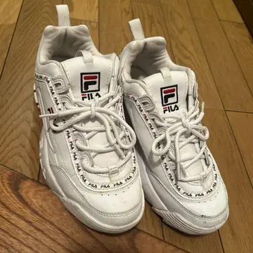 FILA 화이트 스니커즈 7.5 US