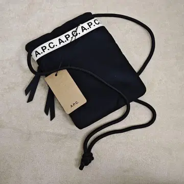 A.P.C. 아페쎄 숄더백
