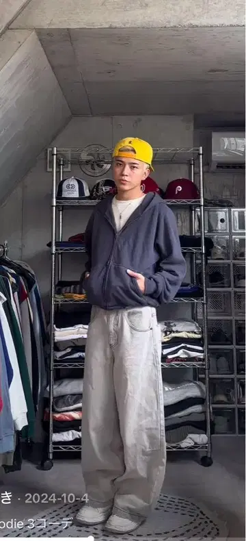 카츠키 군 착용 YZY 네이비 집업 후드티 M