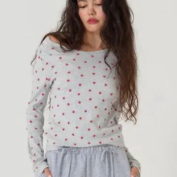 [ 완판템 ] 숄더 개방 스타 프린트 롱T TINA: JOJUN