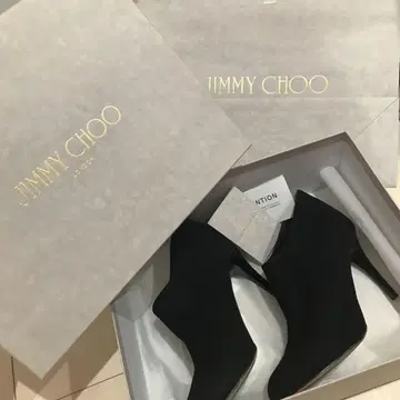 JIMMY CHOO 블랙 부티