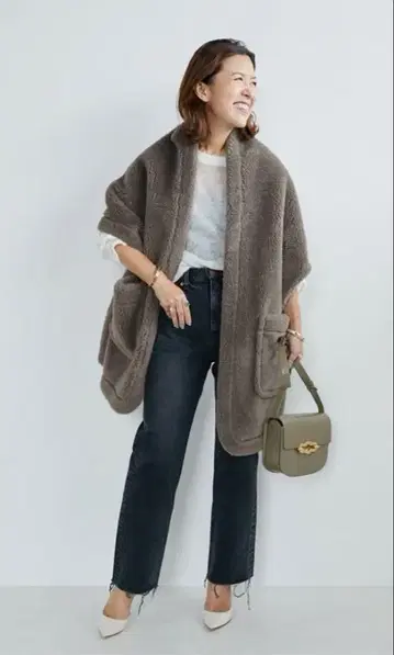 [ 새상품 ] HAINT 하운트 보아 스톨 다크 베이지
