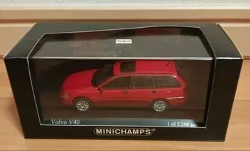 MINICHAMPS Volvo V40 2000