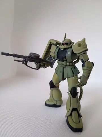 HG 자쿠 전체 페인팅 건담 프라모델 완성품