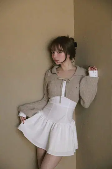 ANDMARY Tess 블라우스 미니 드레스 베이지