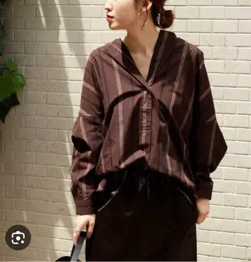 저널 스탠다드 스트라이프 노카라 코쿤 블라우스 돌먼 슬리브